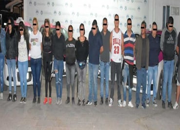 Riñas, portazos y robo masivo de celulares en la Feria de Puebla