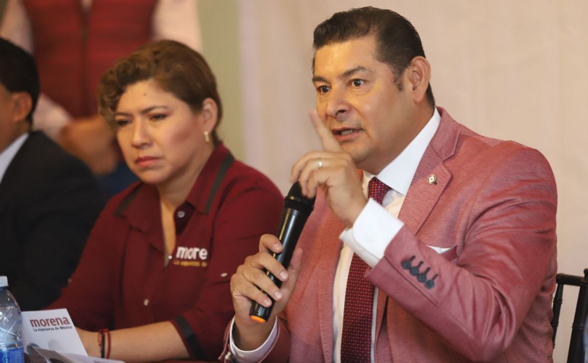 Reconoce Armenta dificultades para despenalizar el aborto en Puebla