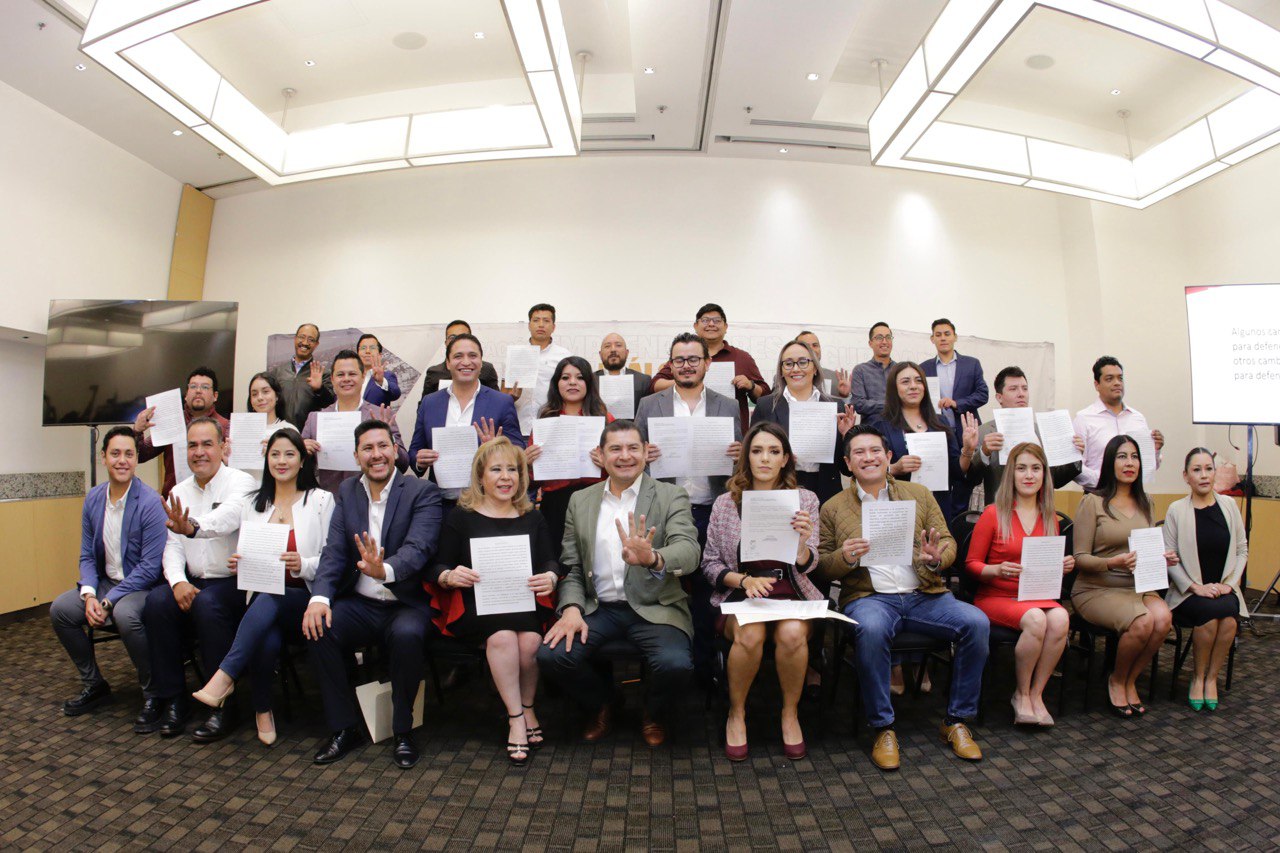 Líderes y funcionarios del PRI y PAN se suman al proyecto de Alejandro Armenta