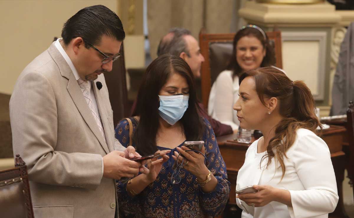 Advierten diputados panistas que es una iniciativa del ayuntamiento que va contra el derecho | Foto: Agencia Es Imagen para El Universal Puebla