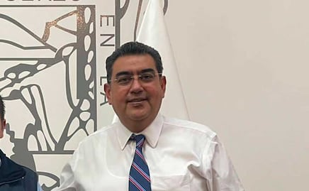 Alza la mano Sergio Céspedes para buscar la gubernatura de Puebla con Morena