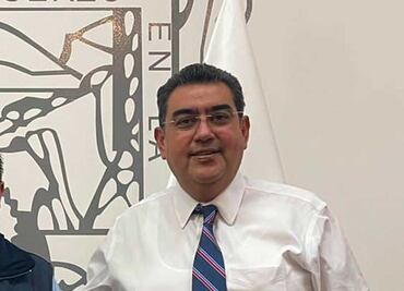 Alza la mano Sergio Céspedes para buscar la gubernatura de Puebla con Morena