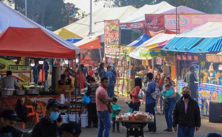 Sorprende baja afluencia de feligreses a la Feria Guadalupana
