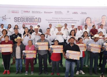 Armenta entrega apoyos y maquinaria a campesinos de la Sierra Negra