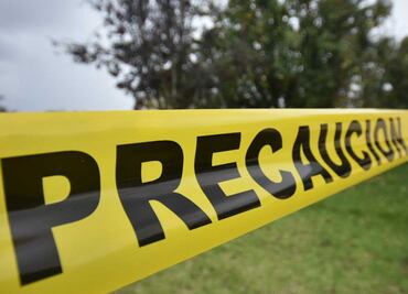 ¡Primeras víctimas por caída de ceniza! Madre e hija derrapan su moto en Atlixco