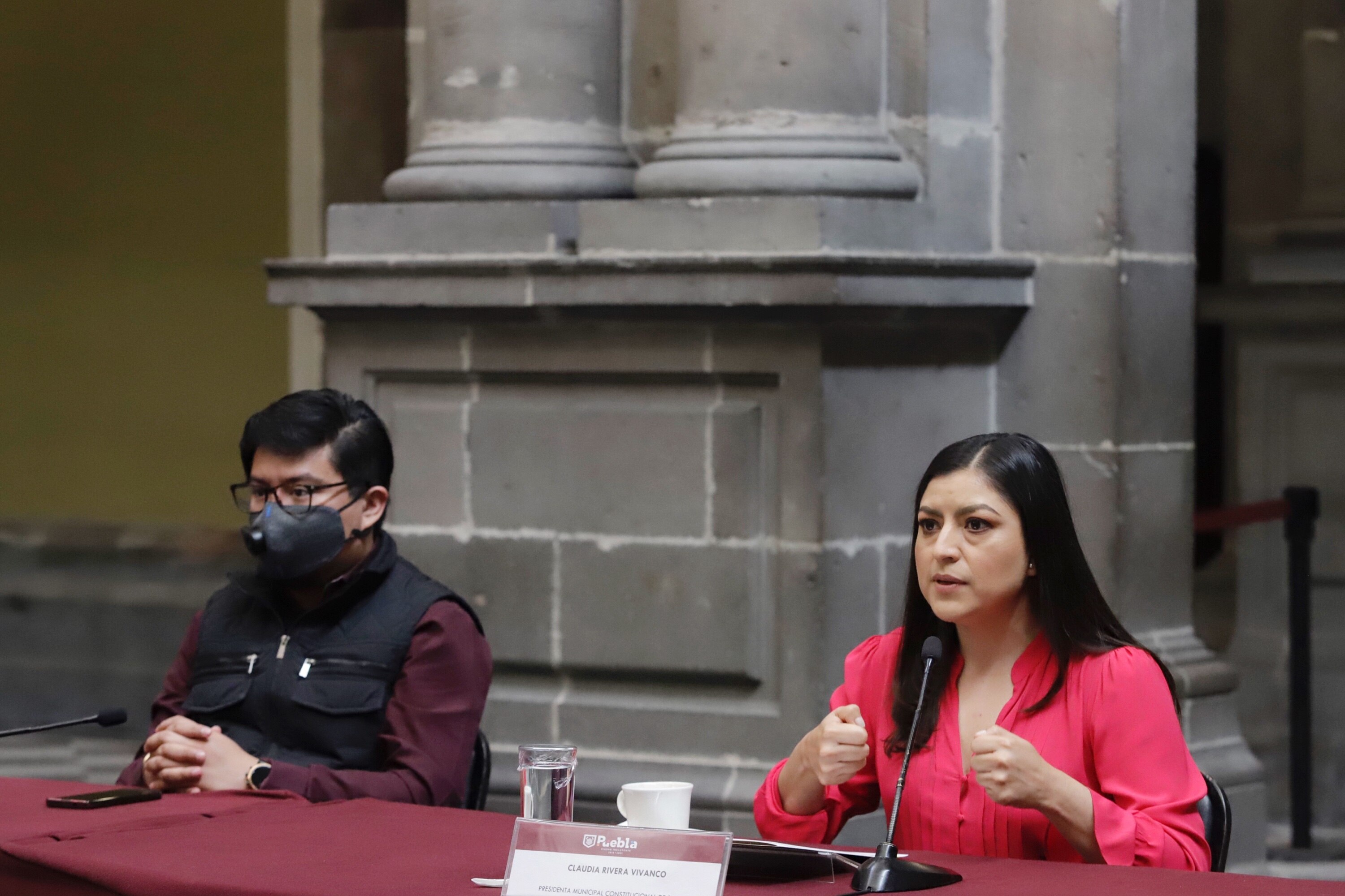 Critica Claudia Rivera incongruencia de Genoveva Huerta al buscar la reelección en el PAN