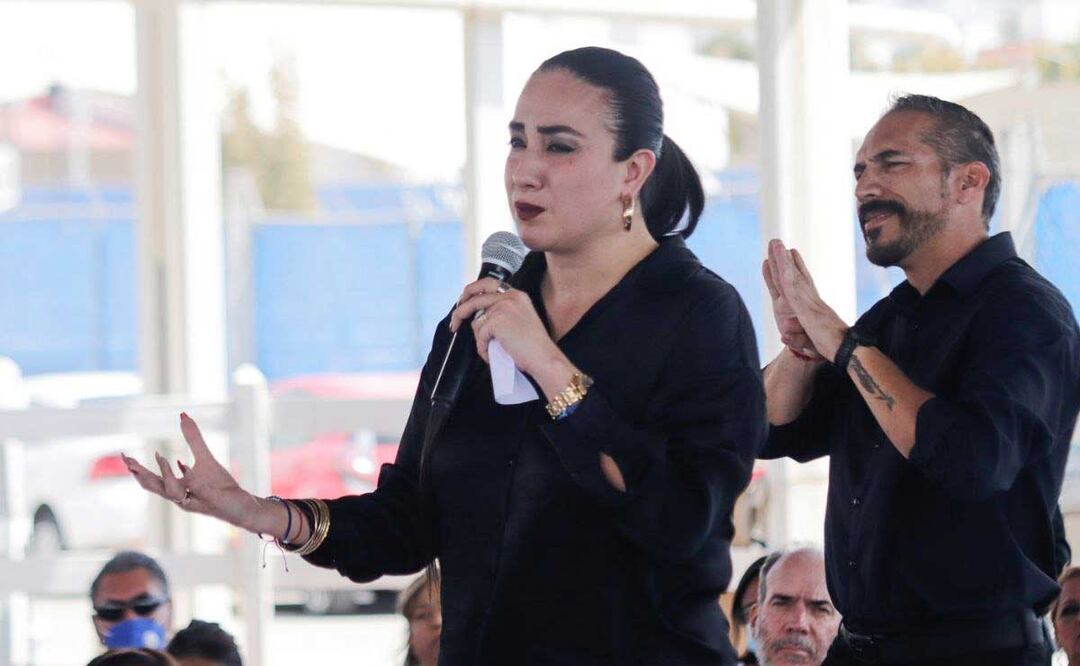 La diputada Aurora Sierra advirtió que Paola Angón podría violar la soberanía del Congreso de Puebla | foto: Agencia Es Imagen para El Universal Puebla