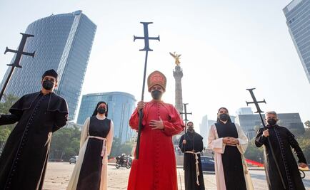 Monjes y monjas, cardenales y arzobispos invaden Avenida Reforma