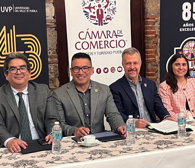 CANACO y universidades privadas en Puebla apoyarán a jóvenes emprendedores con Incubadora de Empresas 2025