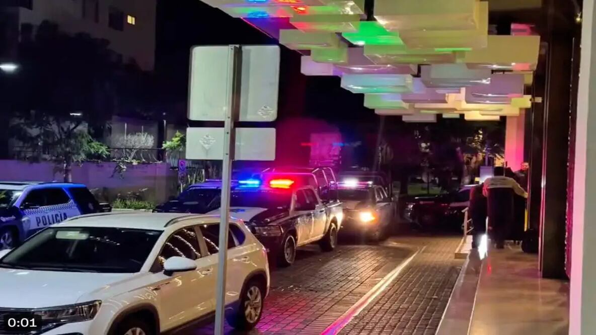 Según reportes de la periodista Martha Cuaya, 'El Jaguar' sería originario de Chiapas y posiblemente se dedicaba al comercio de drogas y extorsión en diversas zonas de Puebla. 

Foto: Producción El Universal Puebla.