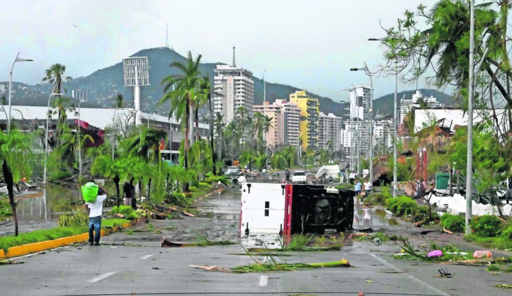 Huracán "Otis" deja 27 muertos y 4 desaparecidos en Guerrero
