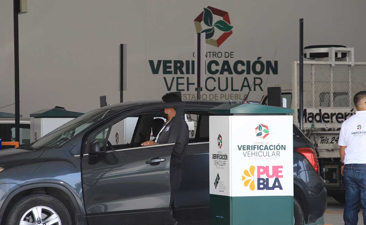 El plazo para la verificación vehicular en Puebla vence el 31 de diciembre de 2022 | Foto: Agencia Es Imagen para El Universal Puebla