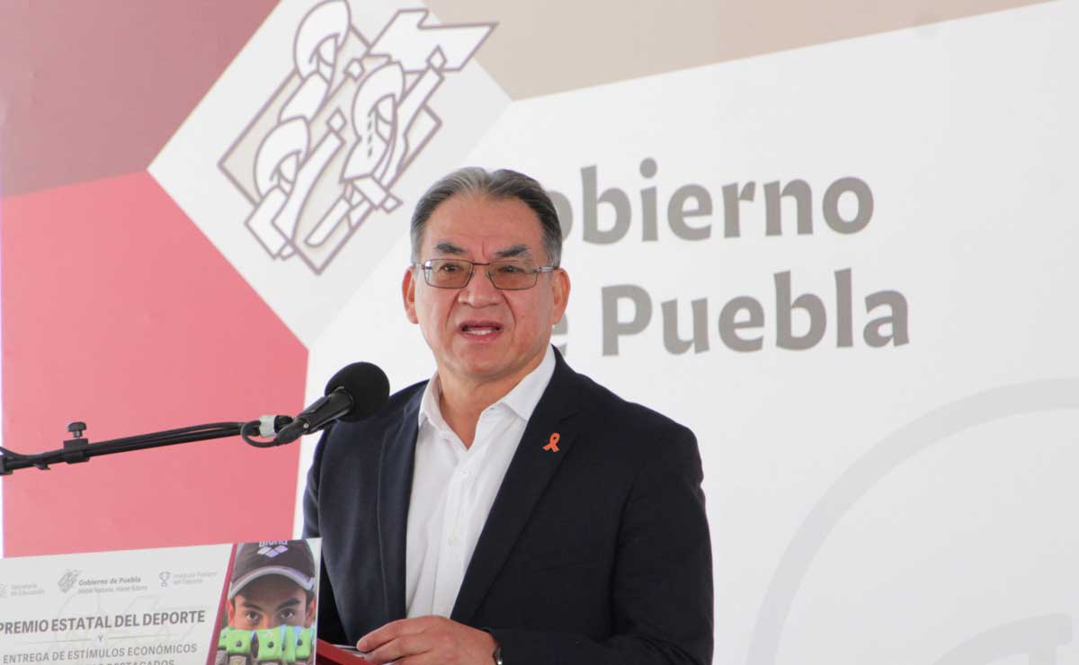 Melitón Lozano se deslinda de manifestación de maestros en Ayoxuxtla