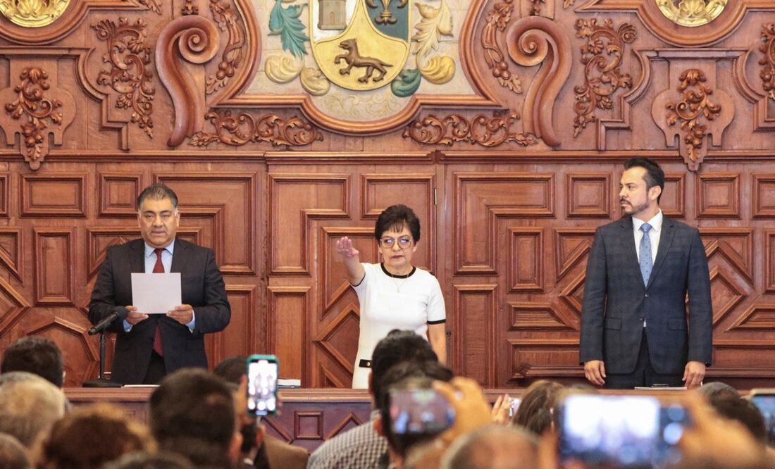 La doctora Lilia Cedillo rindió protesta como rectora este 4 de octubre | Foto: EsImagen