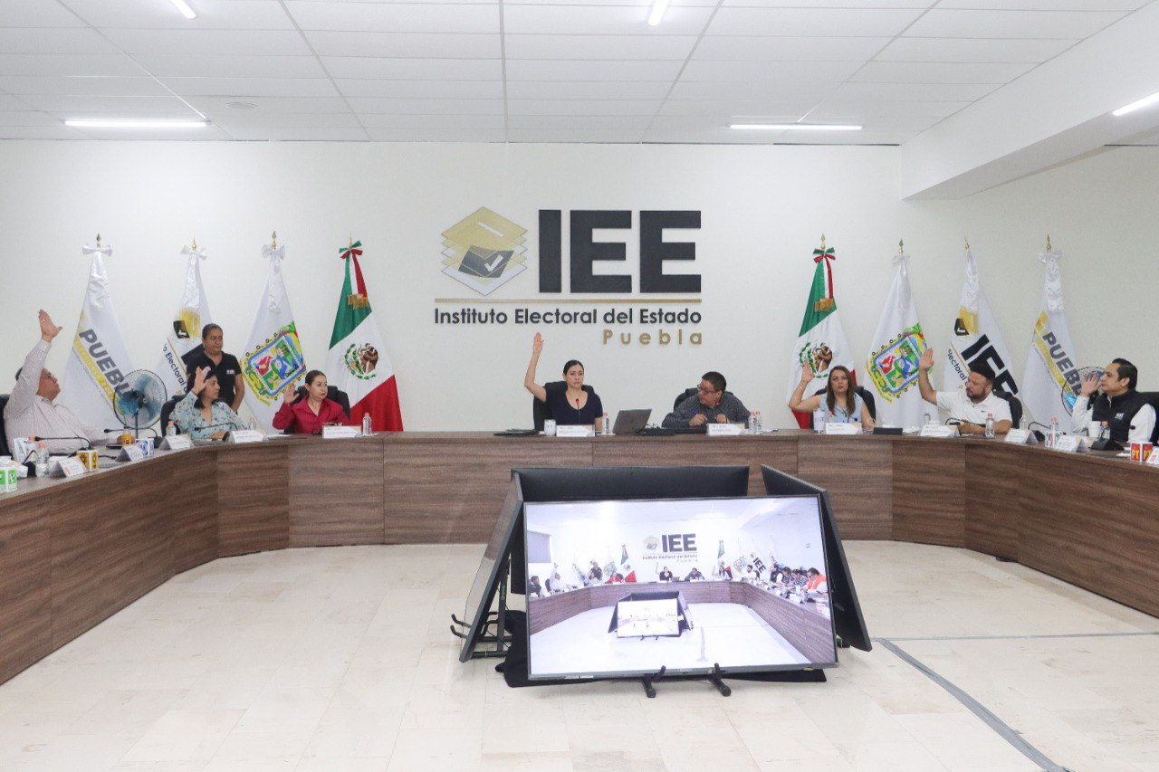 El registro de las edades de los presidentes municipales se hizo ante el IEE | Foto: EsImagen
