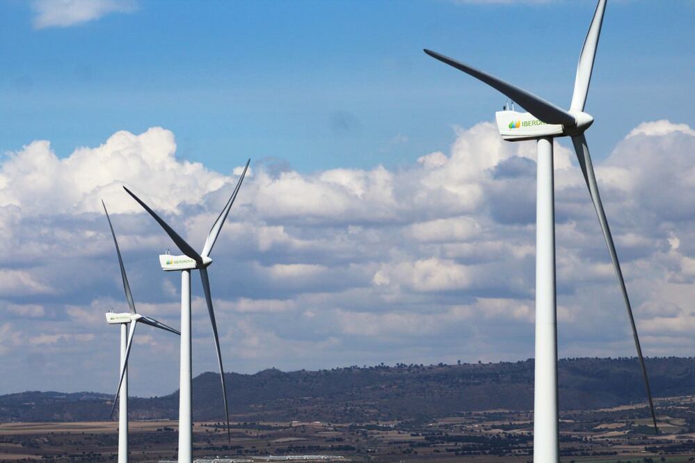 Con la construcción de parques eólicos en algunos municipios de Puebla, se aprovechan los vientos | Foto: EsImagen