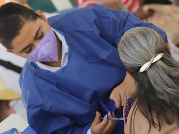 Este lunes 19 de abril habrá vacunación masiva en 41 municipios más alejados de Puebla