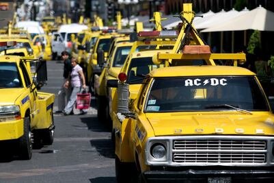 Denuncia empresa de grúas bloqueo del gobierno estatal