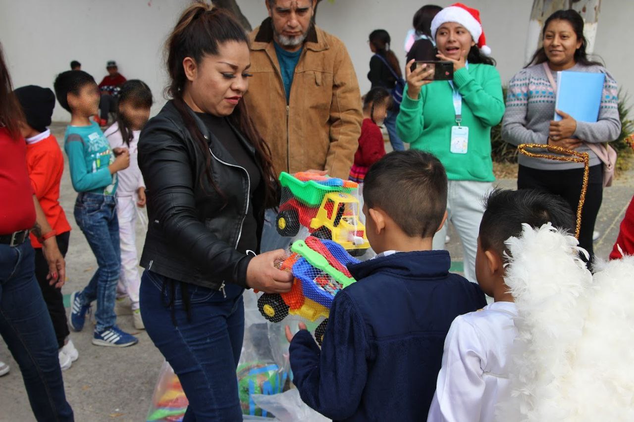 El gobierno municipal de Puebla entregó regalos a niños en situación vulnerable | Ayuntamiento de Puebla