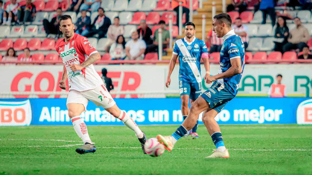 Actualmente, Necaxa se encuentra en la décimo quinta posición sin puntos, con una diferencia de goles de -1 debido a la anotación en contra en su primer partido. 

Foto: Producción El Universal Puebla