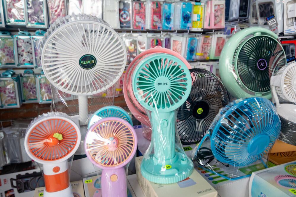 El uso de ventiladores en casa aumentará el costo de luz | Foto: EsImagen
