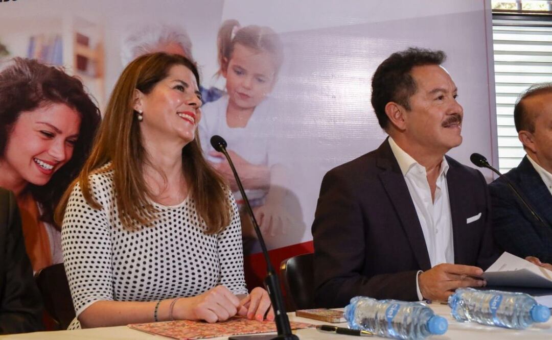 Ignacio Mier Velazco se reunió con dueños y directivos de instituciones privadas de educación | Foto: Agencia Es Imagen para El Universal Puebla