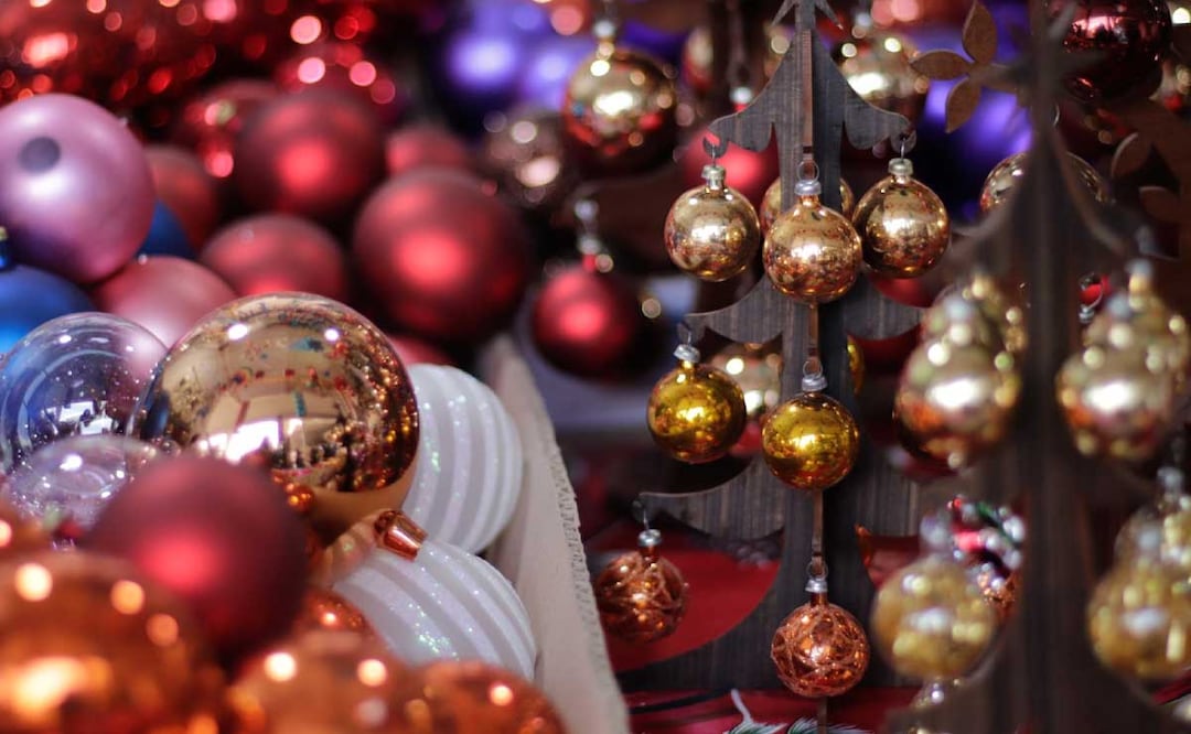 Puebla cuenta con varios municipios artesanos donde encontrarás una gran variedad de adornos para Navidad | Foto: Agencia Es Imagen para El Universal Puebla