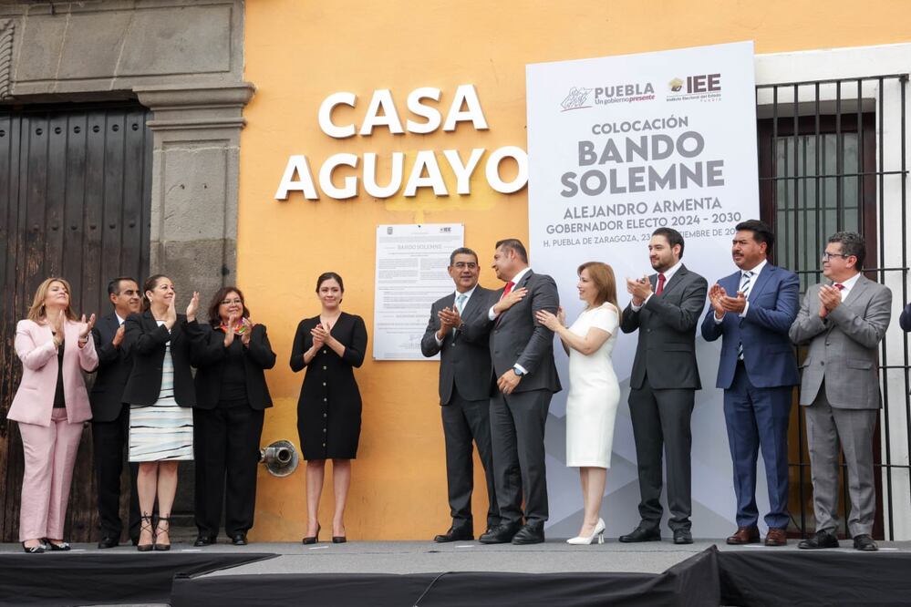 En Casa Aguayo se colocó el Bando Solemne | Foto: EsImagen