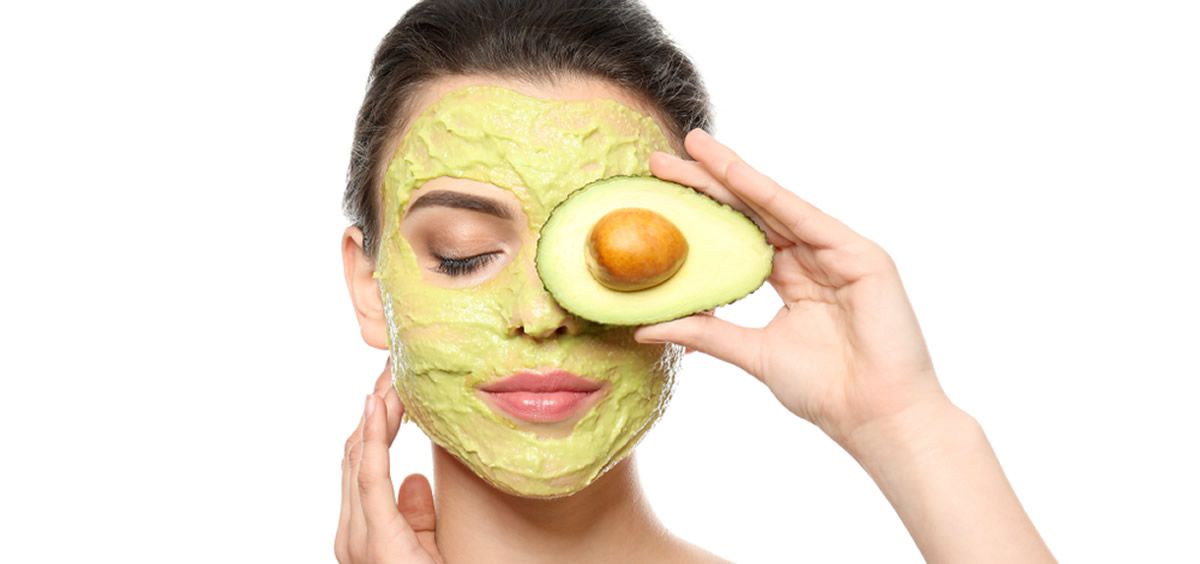 Los aguacates proporcionan varios minerales y nutrientes que, aunque necesarios en pequeñas cantidades, son esenciales, incluyendo magnesio, manganeso, cobre, hierro, zinc, fósforo y vitaminas A, B1, B2 y B3.

Foto: Producción El Universal Puebla