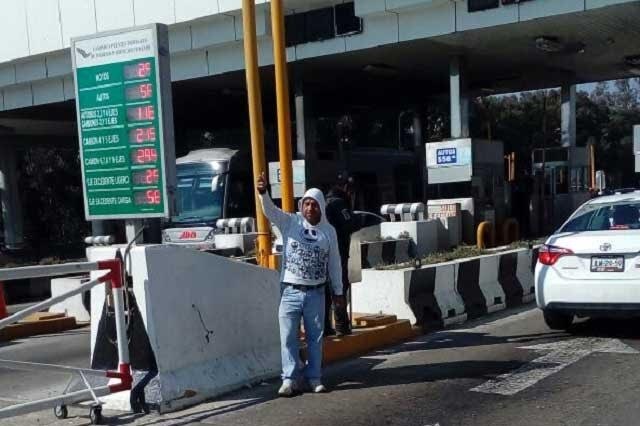 Dentro del comunicado, Transportistas Unidos responsabiliza a los contratistas y a los responsables de la obra que ejecuta el gobierno federal encabezado por Andrés Manuel López Obrador.

Foto: Producción El Universal Puebla