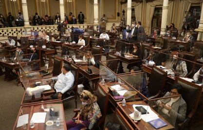 Faltas de diputados en el Congreso de Puebla se sancionan hasta con la destitución