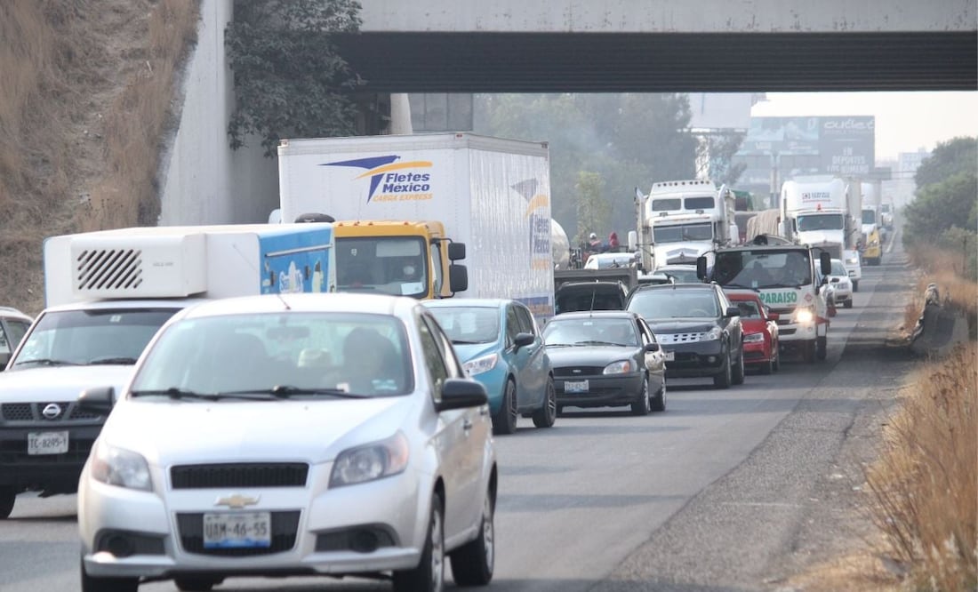 Se ha detectado un nuevo modus operandi de los asaltantes en la autopista México-Puebla | Foto: Agencia Es Imagen para El Universal Puebla