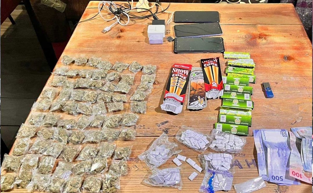 En el penal de San Miguel y en el de Huejotzingo fueron decomisados 233 artículos prohibidos y drogas | Foto: Especial