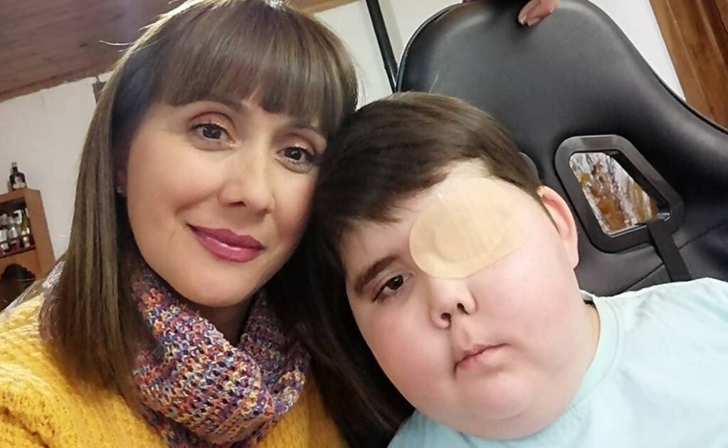 Youtube envía a padres de Tomiii 11 botón diamante, tras superar 10 millones de suscriptores