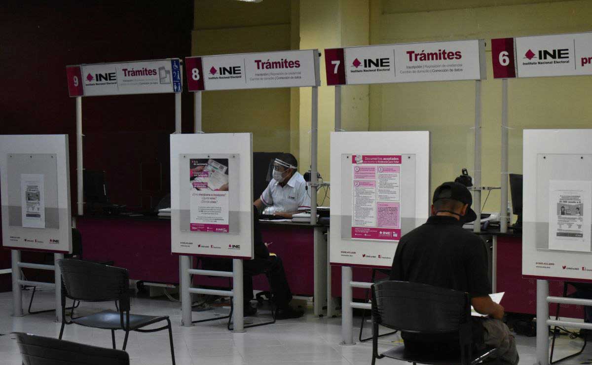 Si tienes pendiente sacar o actualizar tu INE quedan pocos lugares para hacer el trámite en Semana Santa | foto: Agencia Es Imagen para El Universal Puebla