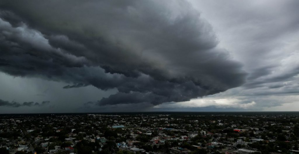 Hasta el momento, las autoridades meteorológicas no anticipan que "Alberto" evolucione a huracán, pero tampoco descartan esa posibilidad. 
Foto: Producción El Universal Puebla