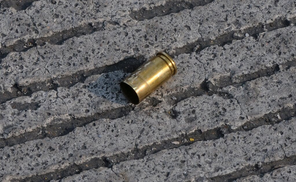 Mueren 4 adultos y un niño tras ataque armado; hay 5 menores heridos