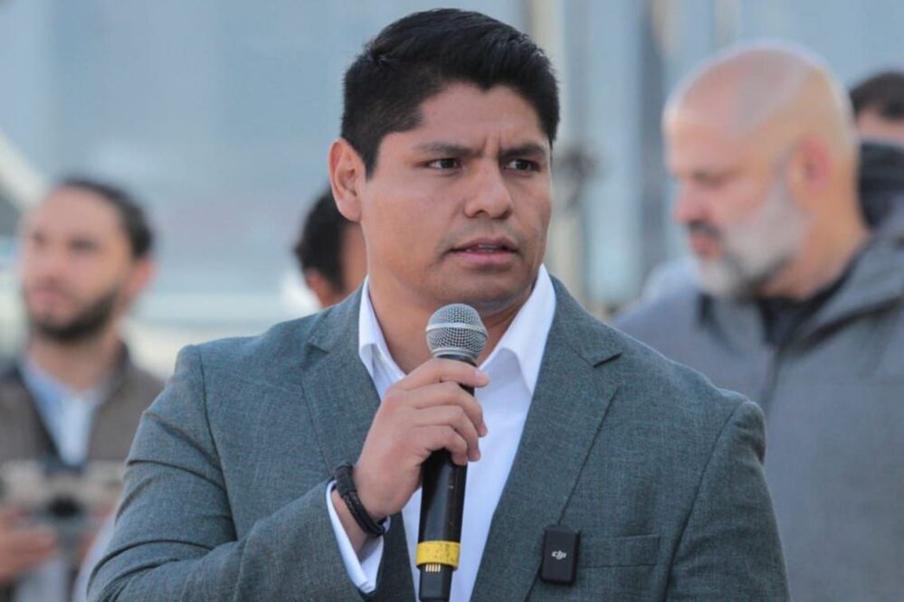 Omar Muñoz informó que hay acercamientos entre las Secretarías de Infraestructura estatal y municipal / Foto: Ayuntamiento de Cuautlancingo