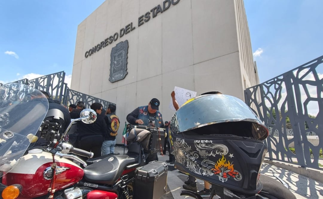Congreso de Puebla y motociclistas analizan alternativas | Foto: EsImagen