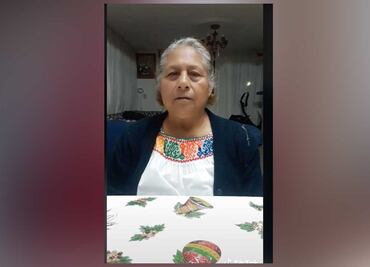 Abuelita poblana enseña náhuatl a sus seguidores