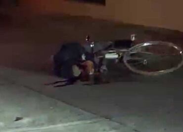 Ejecutan con tiro de gracia a ciclista en Texmelucan