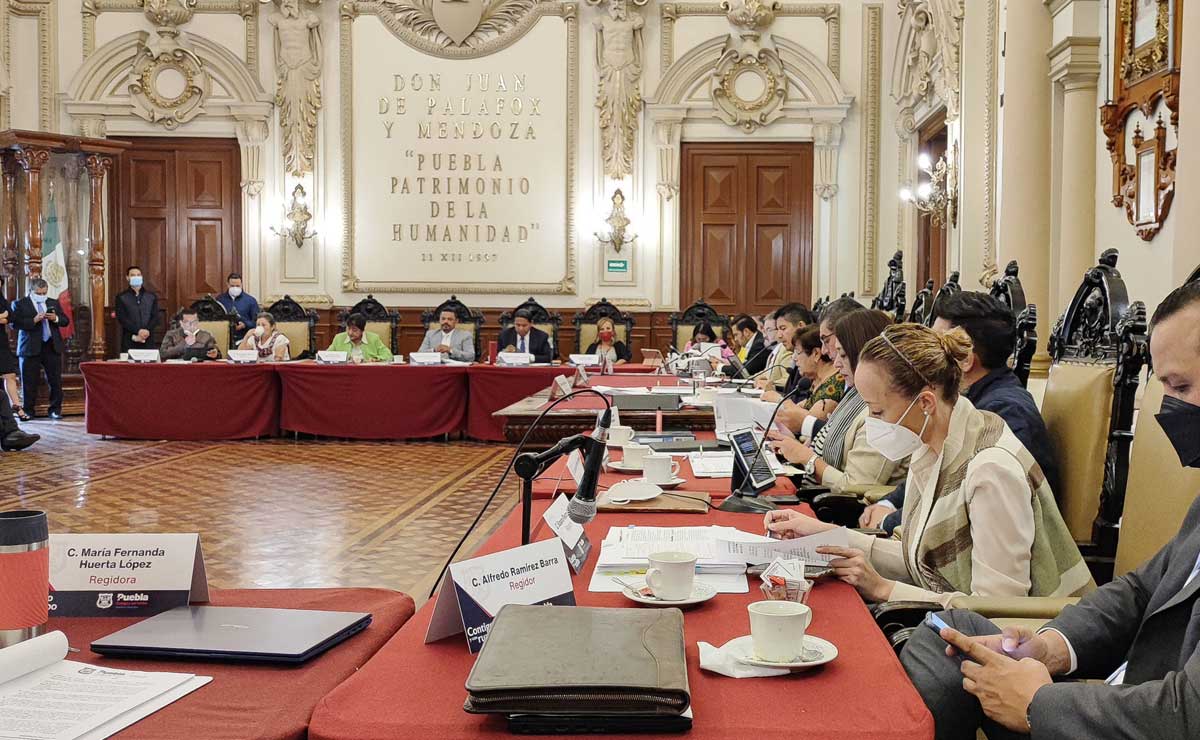 Avala Cabildo de Puebla solicitud de crédito de 160 mdp