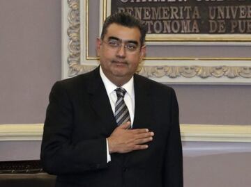 Gobernador de Puebla revela su estado de salud tras hospitalización de emergencia