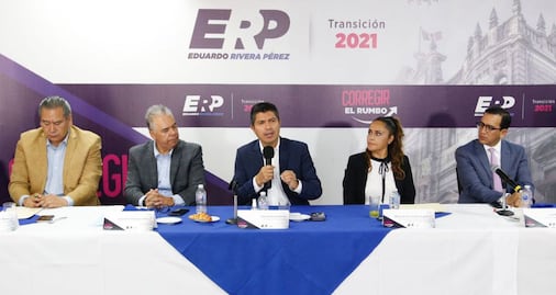 Arma Eduardo Rivera comisión para analizar problemas de Puebla