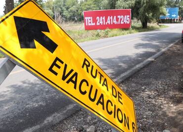 Fuga de hipoclorito evacuó a familias en Tlaxcala y suspendió clases en Puebla