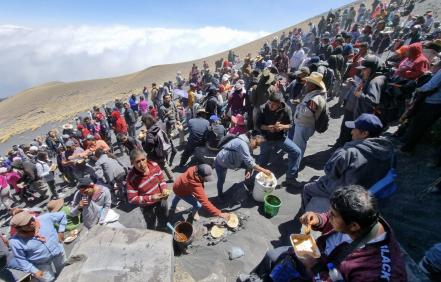 Popocatépetl, el volcán que es respetado por algunos pobladores como una deidad 