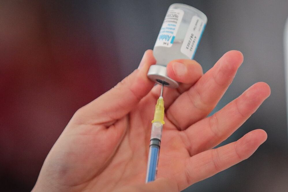 A partir de este lunes 16 de octubre inició la campaña de vacunación contra influenza y Covid-19 | Agencia Es Imagen para El Universal Puebla