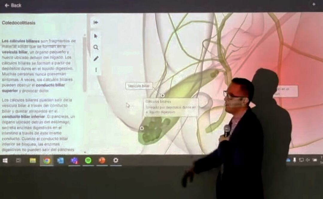 Se realizó la presentación de las plataformas UpToDate y BiodigitalHuman | Foto: BUAP