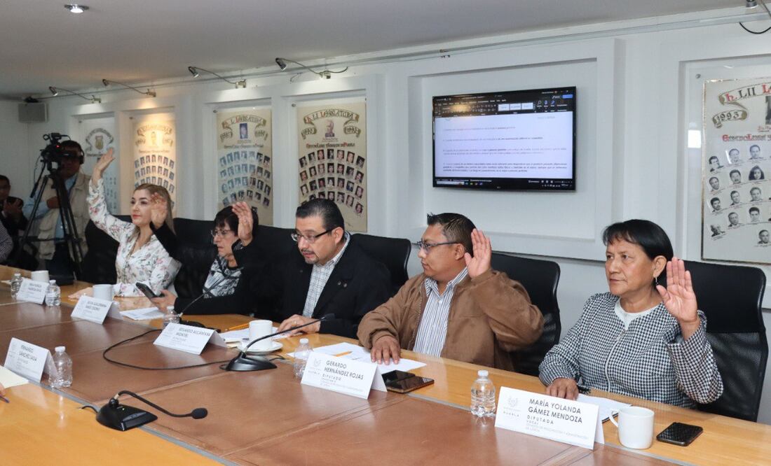 En sesión ordinaria de la Comisión de Justicia se aprobó la legalización del aborto en Puebla