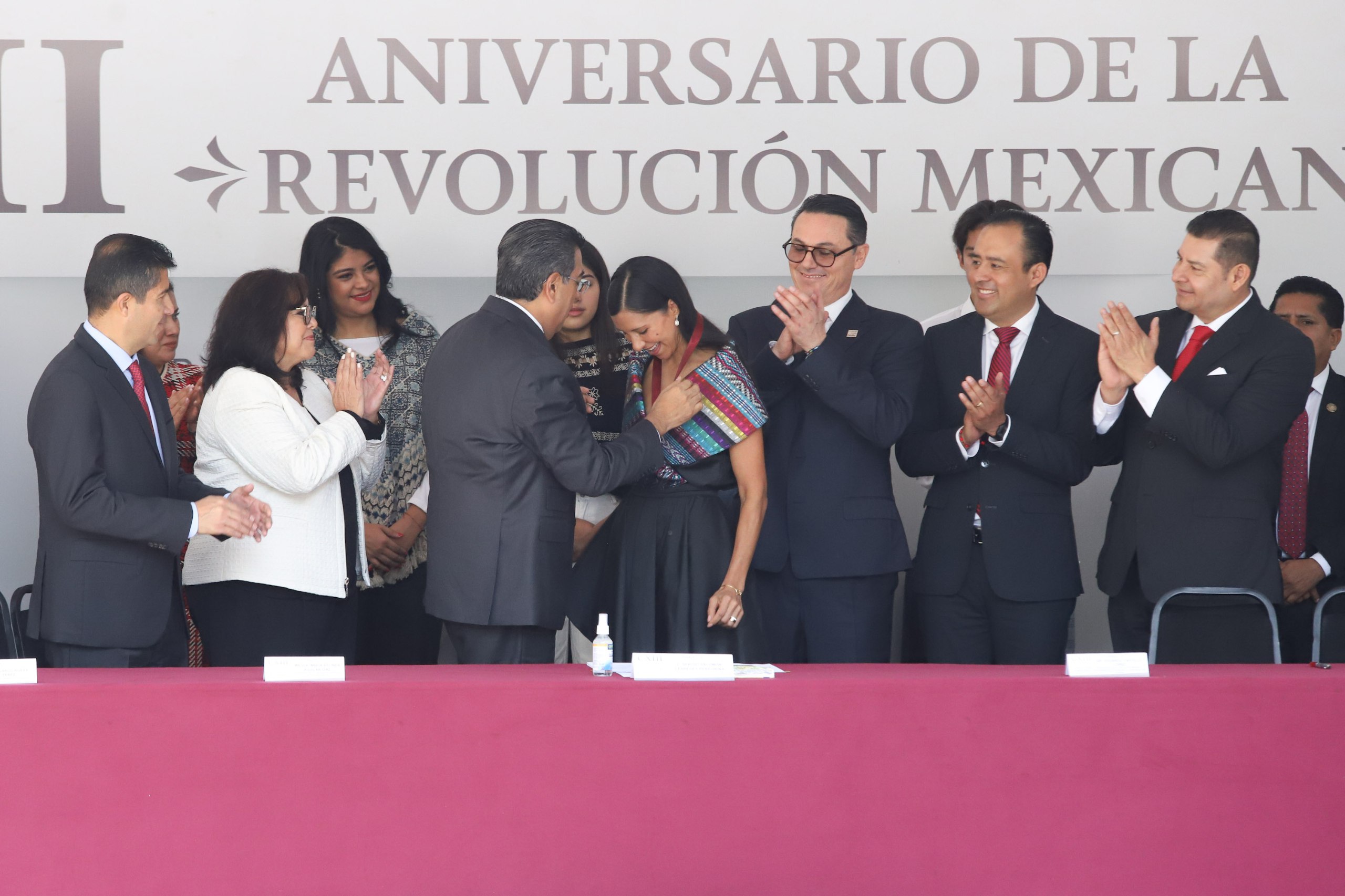 El gobernador Sergio Salomón presidió la ceremonia de aniversario de la Revolución Mexicana | EsImagen para El Universal Puebla